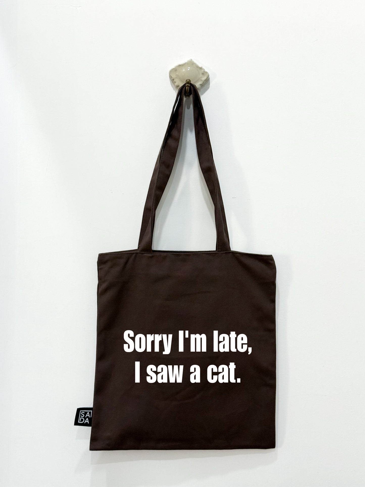 Sorry I’m late I saw a cat tote