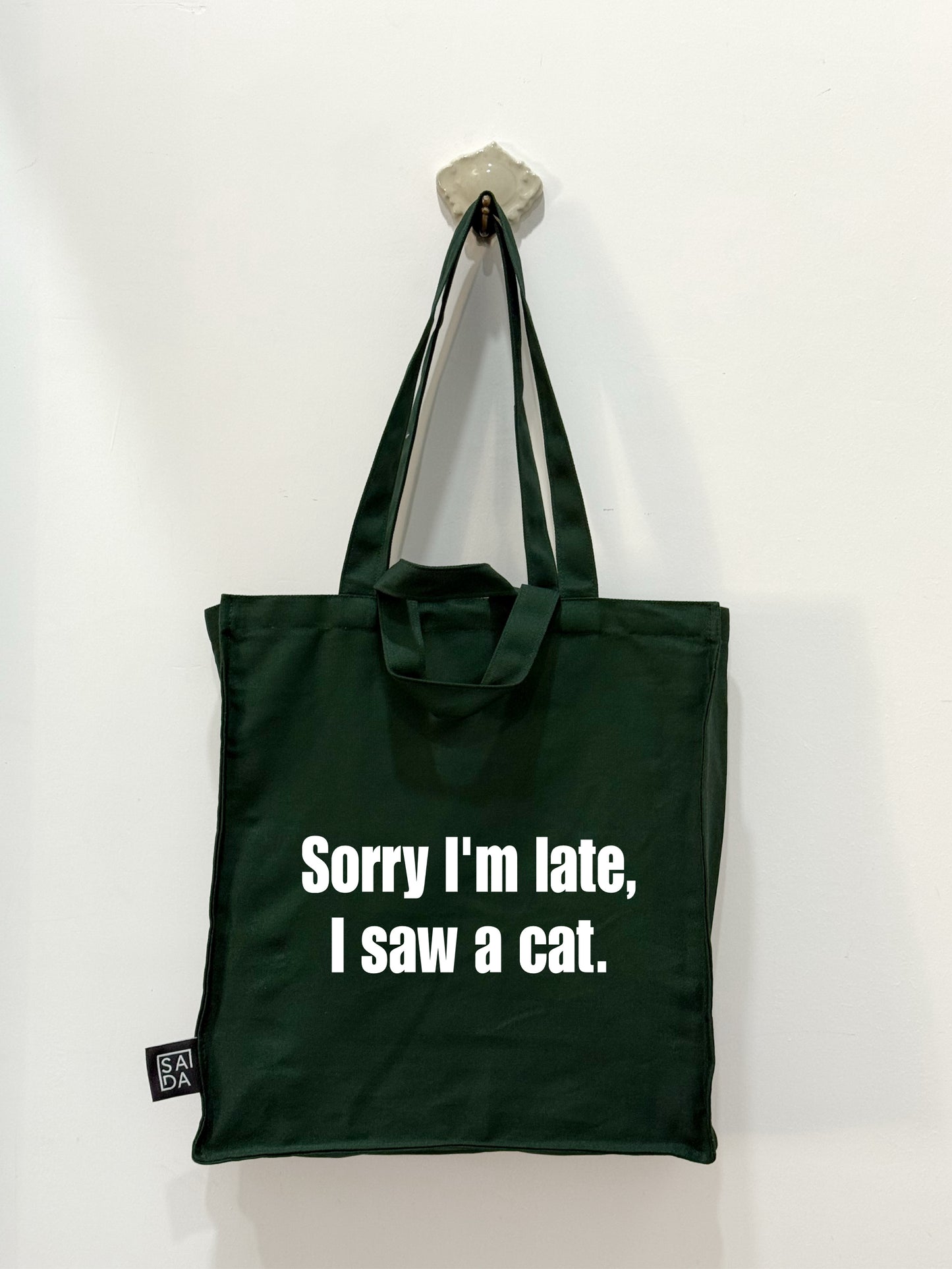 Sorry I’m late I saw a cat tote