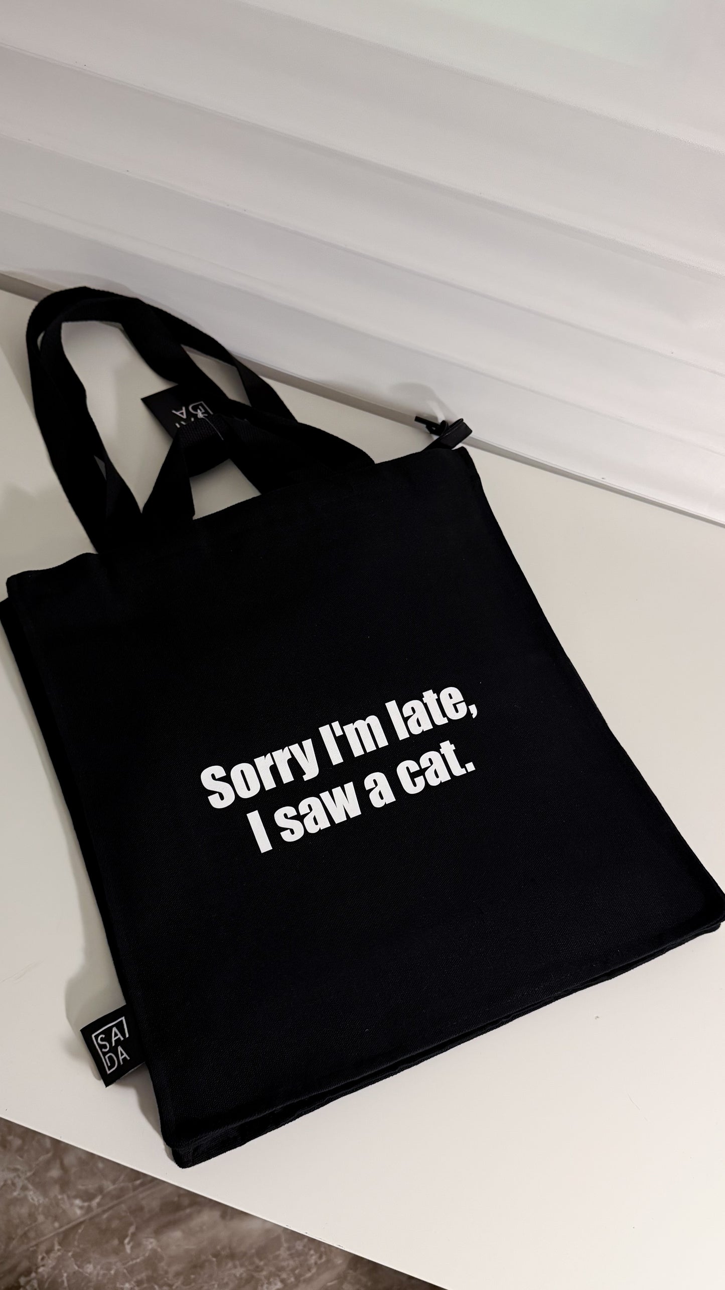 Sorry I’m late I saw a cat - large tote with zipper